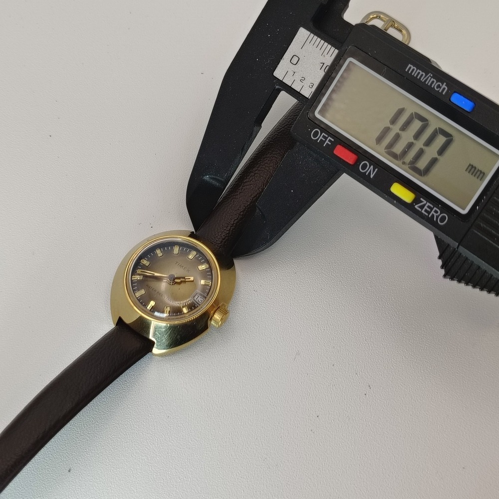 Vintage 1974 Timex Date Sunburst  Mechanical Wind Women's Watch Fully Restored‎ - Picture 7 of 10